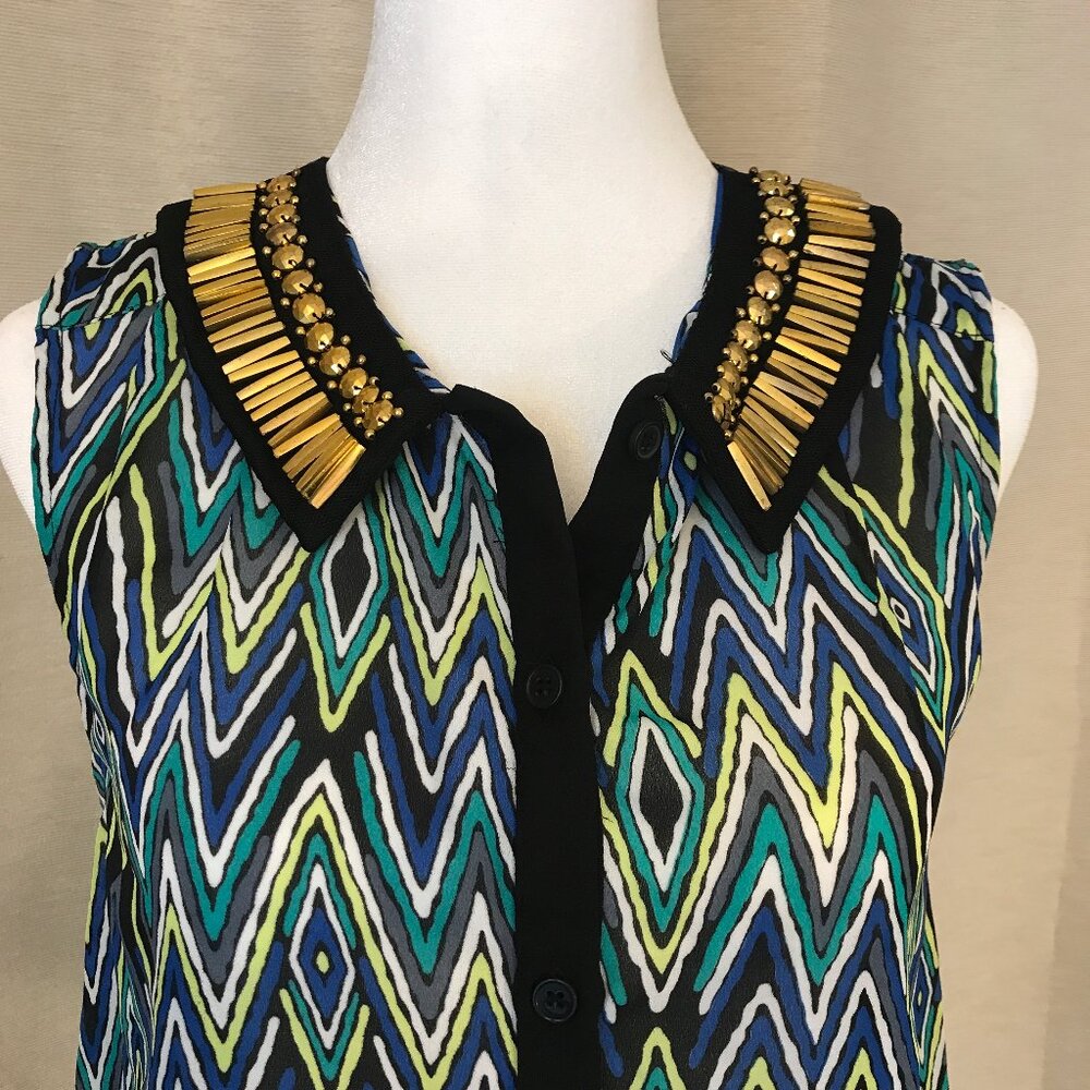 Unique Geometric Print Top with Matching Earrings - Brand New with Tags!